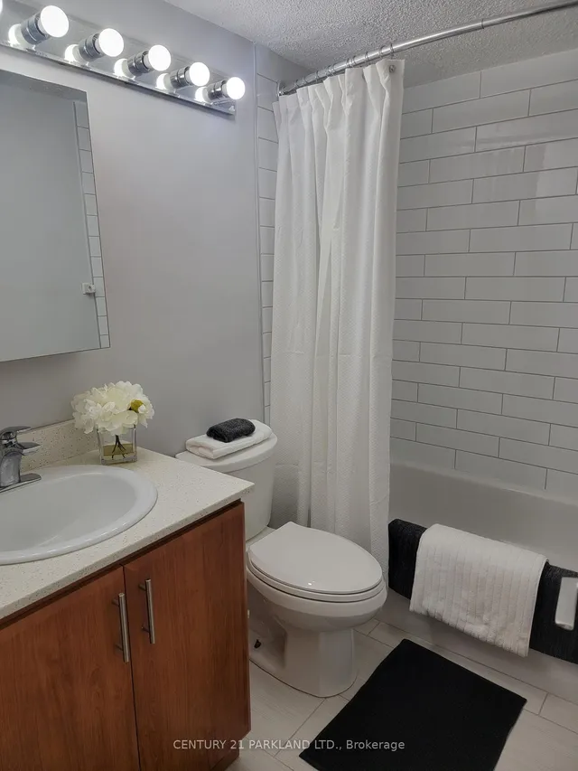 Additional image 18 of 1 Massey Sq Unit 2015