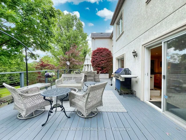 Additional image 35 of 163 Martin Grove Rd