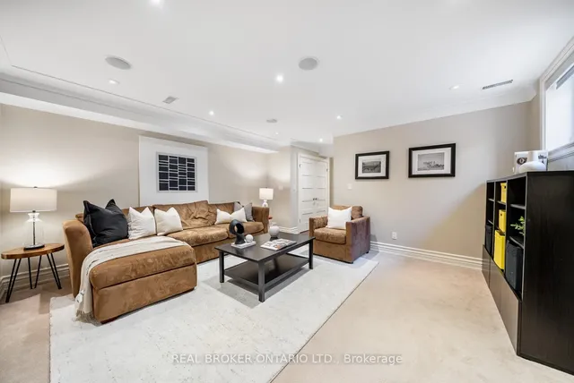 Additional image 24 of 194 Lee Ave