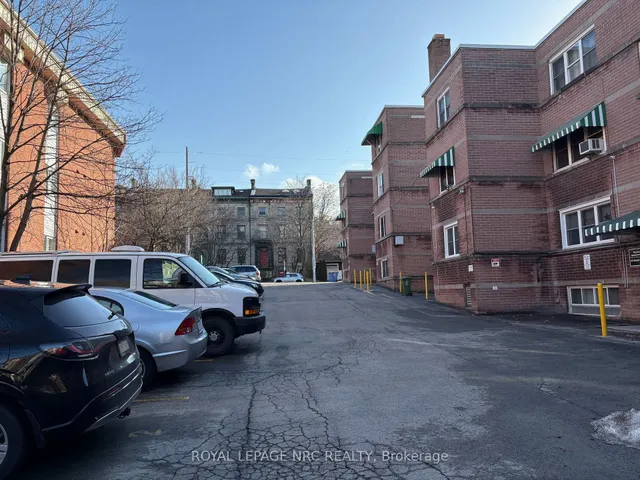 Additional image 5 of 227 Macnab St Unit 2