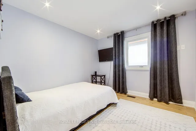 Additional image 27 of 76 Twenty Ninth St