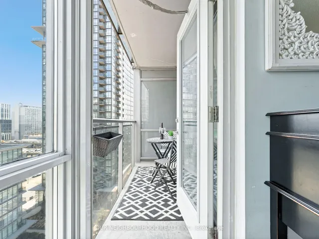 Additional image 29 of 15 Fort York Blvd Unit 1208