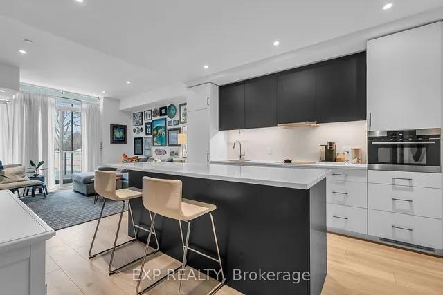 Additional image 7 of 741 King St Unit 102