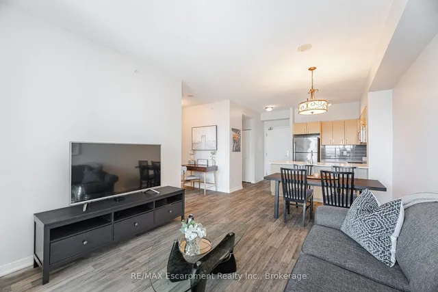 Additional image 9 of 150 East Liberty St Unit 2301