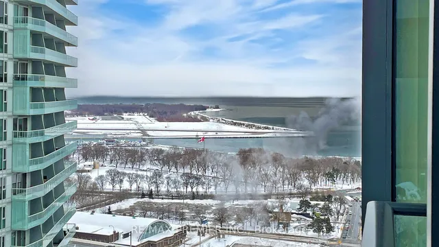 Additional image 30 of 19 Western Battery Rd Unit 3203