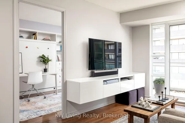 Additional image 24 of 736 Spadina Ave Unit 1411