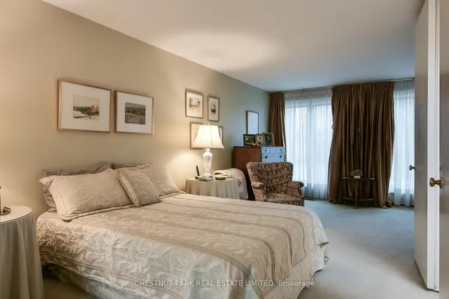 Additional image 37 of 40 Elgin Ave