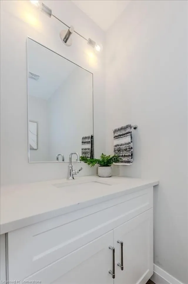 Additional image 11 of 240 West Meadow Drive Dr Unit C14