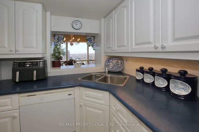 Additional image 16 of 1320 Islington Ave Unit 1802