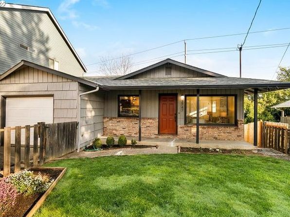 2747 NE Bryant St, Portland, OR 97211