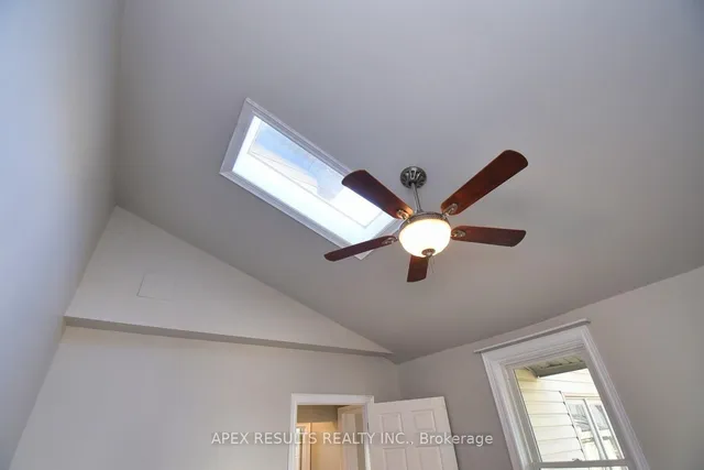 Additional image 27 of 332 KING St