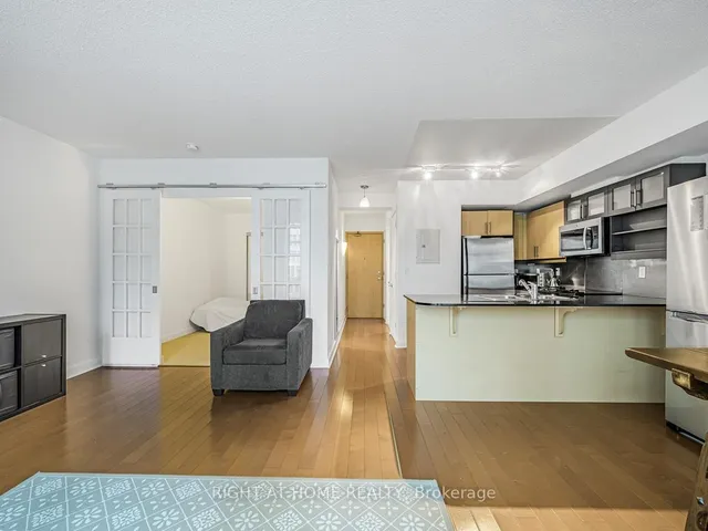 Additional image 7 of 350 Wellington St Unit 425