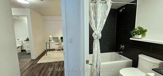 Additional image 6 of 106 Varna Dr Unit 10