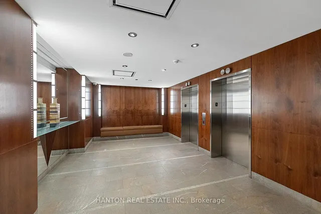 Additional image 5 of 500 Queens Quay Unit 917E