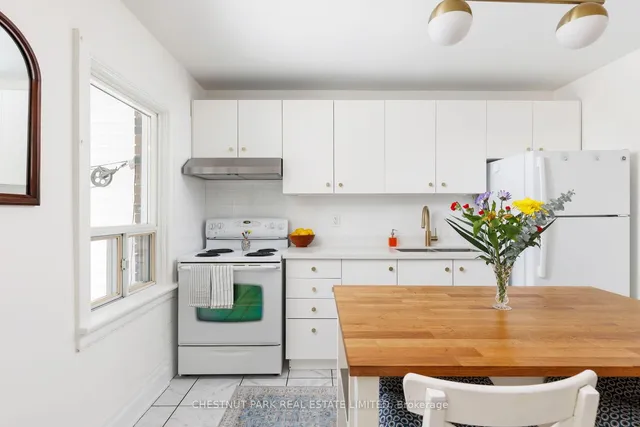 Additional image 8 of 163 Kane Ave