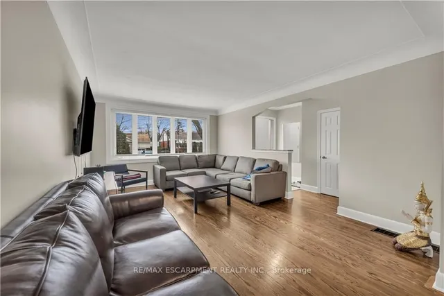 Additional image 12 of 39 Bland Ave