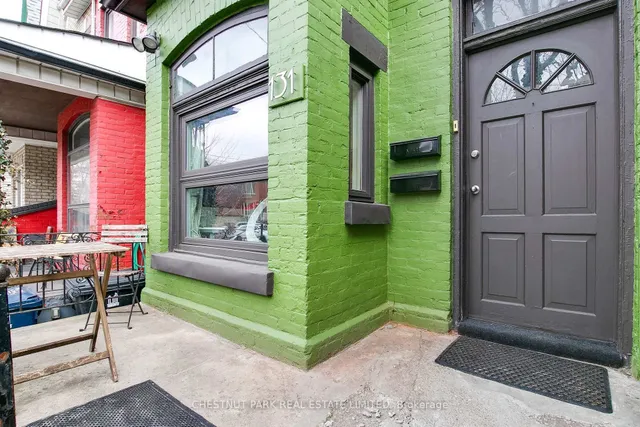 Additional image 4 of 131 Montrose Ave