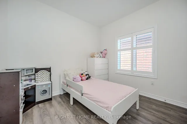 Additional image 22 of 30 Brent Stephens Way