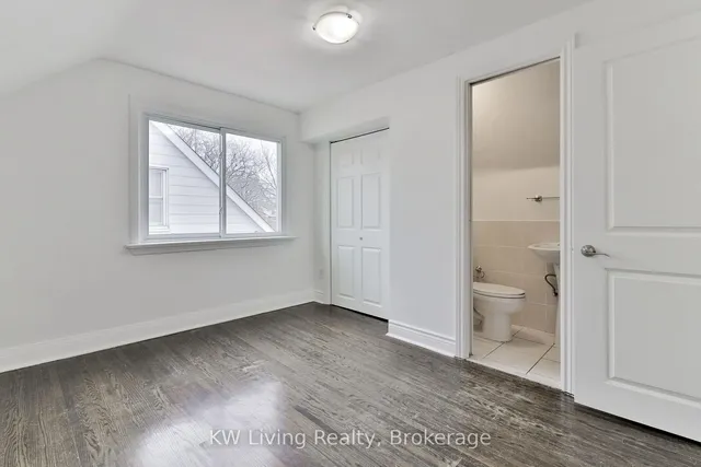 Additional image 19 of 11 Dorine Cres