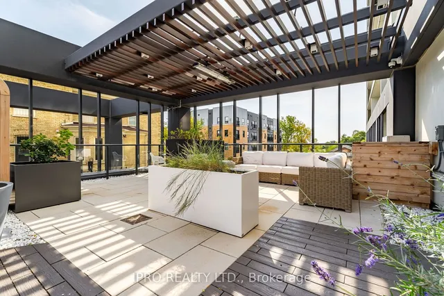 Additional image 32 of 741 King St Unit 409