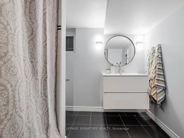 Additional image 29 of 22 Barrie Ave