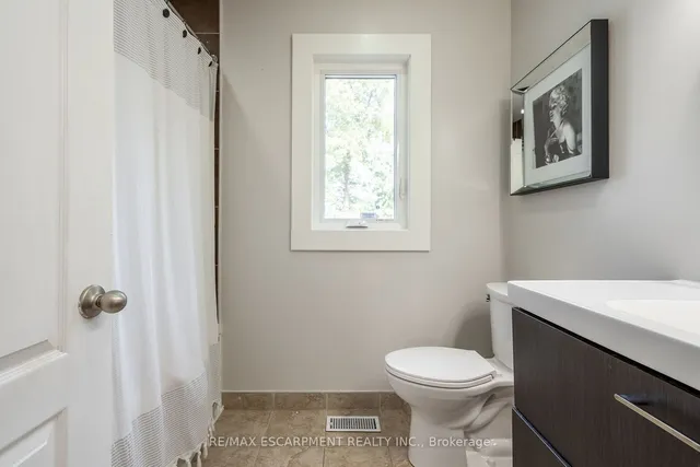 Additional image 13 of 534 Evans Rd