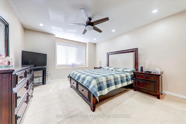 Additional image 29 of 27 Tillinghast Lane