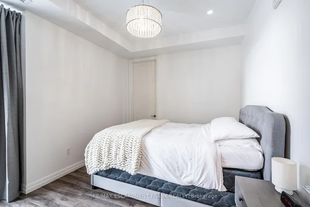 Additional image 31 of 112 King St Unit 1012