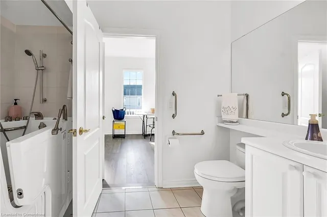 Additional image 28 of 86 Silverbirch Blvd