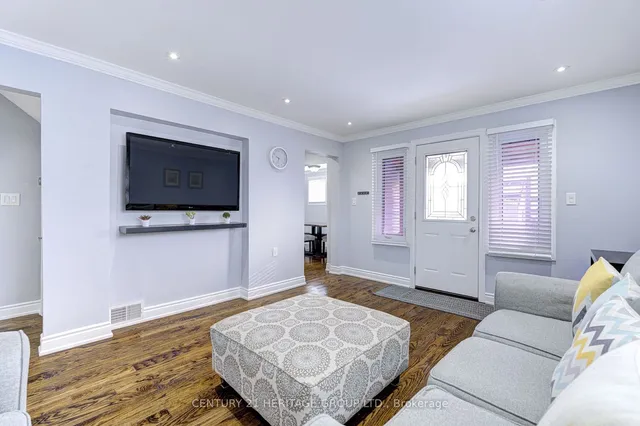 Additional image 12 of 37 Selkirk Ave