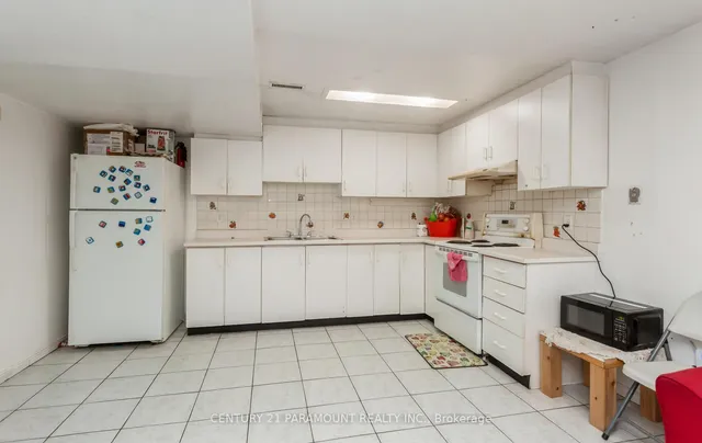 Additional image 32 of 106 Wildberry Cres