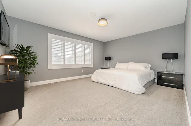 Additional image 19 of 362 Moorlands Cres