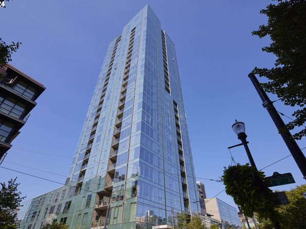 1075 NW Northrup St #1912, Portland, OR 97219