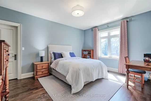 Additional image 33 of 19 Bromley Cres