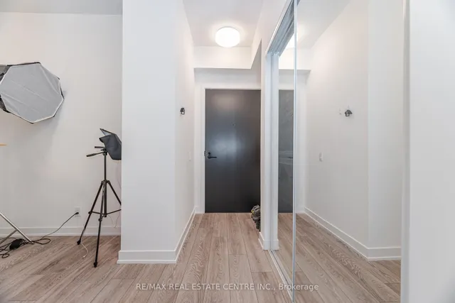 Additional image 6 of 108 Peter St Unit 2613