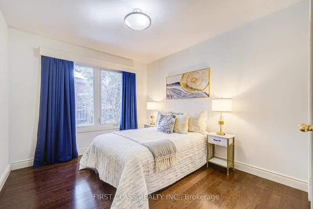 Additional image 27 of 14 Foursome Cres