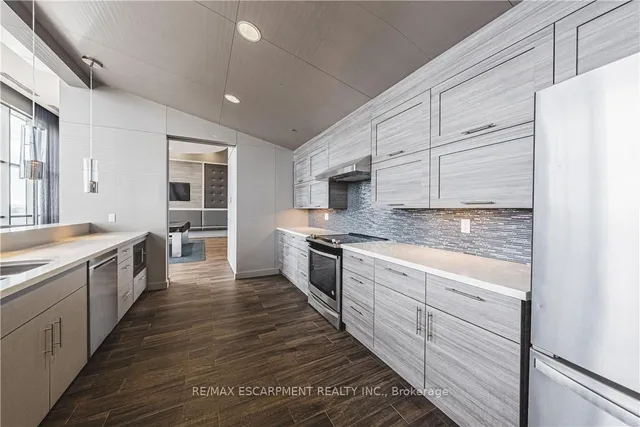 Additional image 39 of 2093 Fairview St Unit 2001