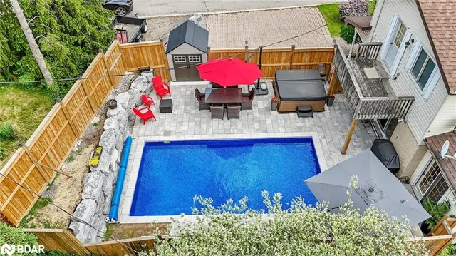 Additional image 35 of 2 Green Meadow Way