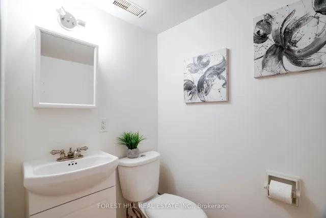 Additional image 36 of 139 Kenwood Ave