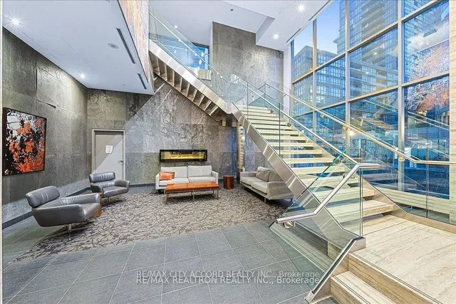 Additional image 23 of 15 Iceboat Terr Unit 2015