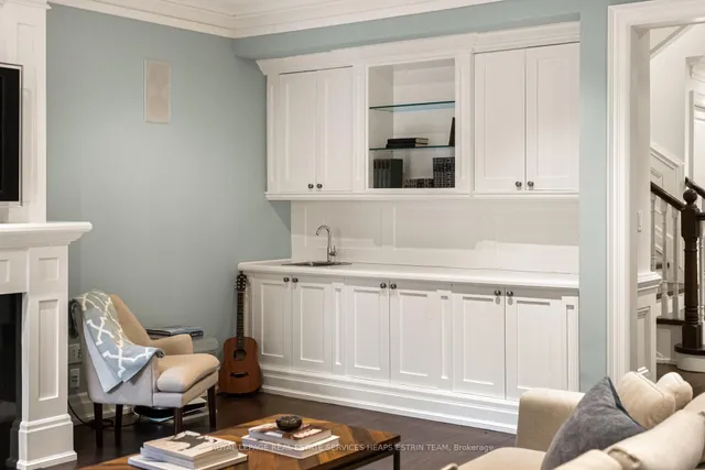 Additional image 43 of 243 Rose Park Dr