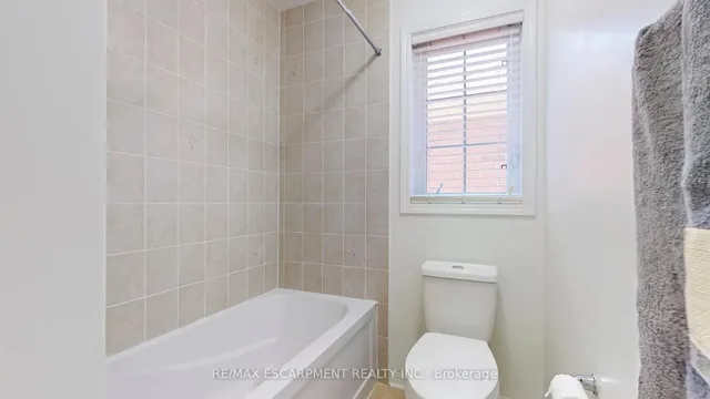 Additional image 26 of 37 Arkwright Dr