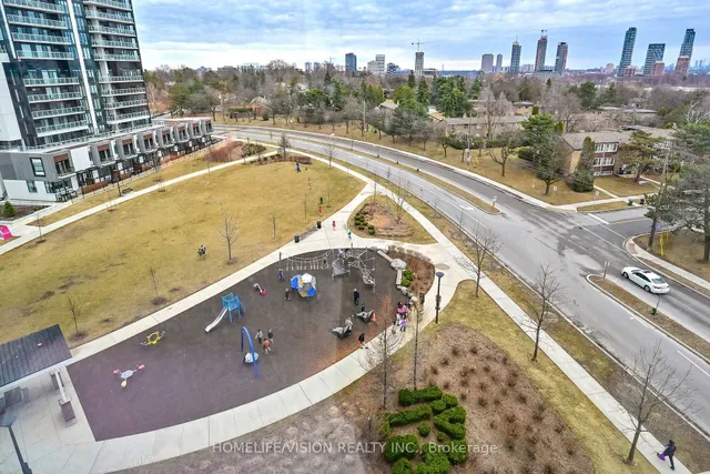 Additional image 40 of 75 The Donway West N/A Unit 710