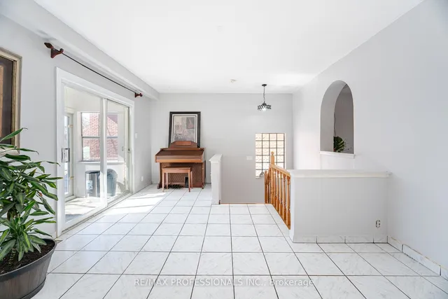 Additional image 16 of 483 Valermo Dr