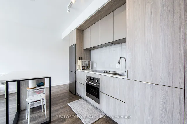 Additional image 6 of 130 River St Unit 1905