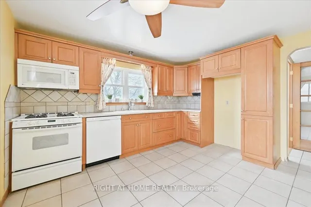 Additional image 7 of 13 Marston St