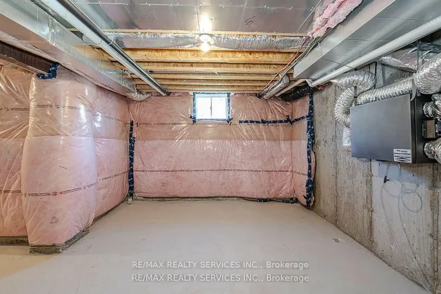 Additional image 33 of 63 Jazzberry Rd