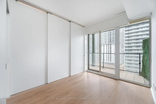 Additional image 17 of 125 Peter St Unit 1811