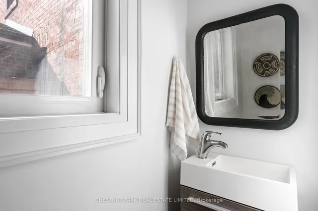 Additional image 19 of 21 Hector Ave