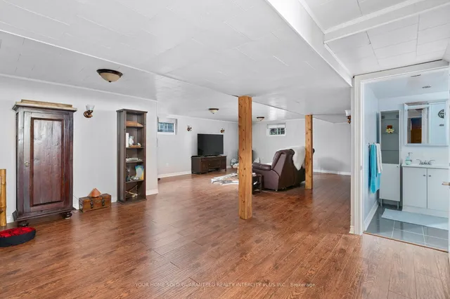 Additional image 30 of 8 Neapolitan Dr